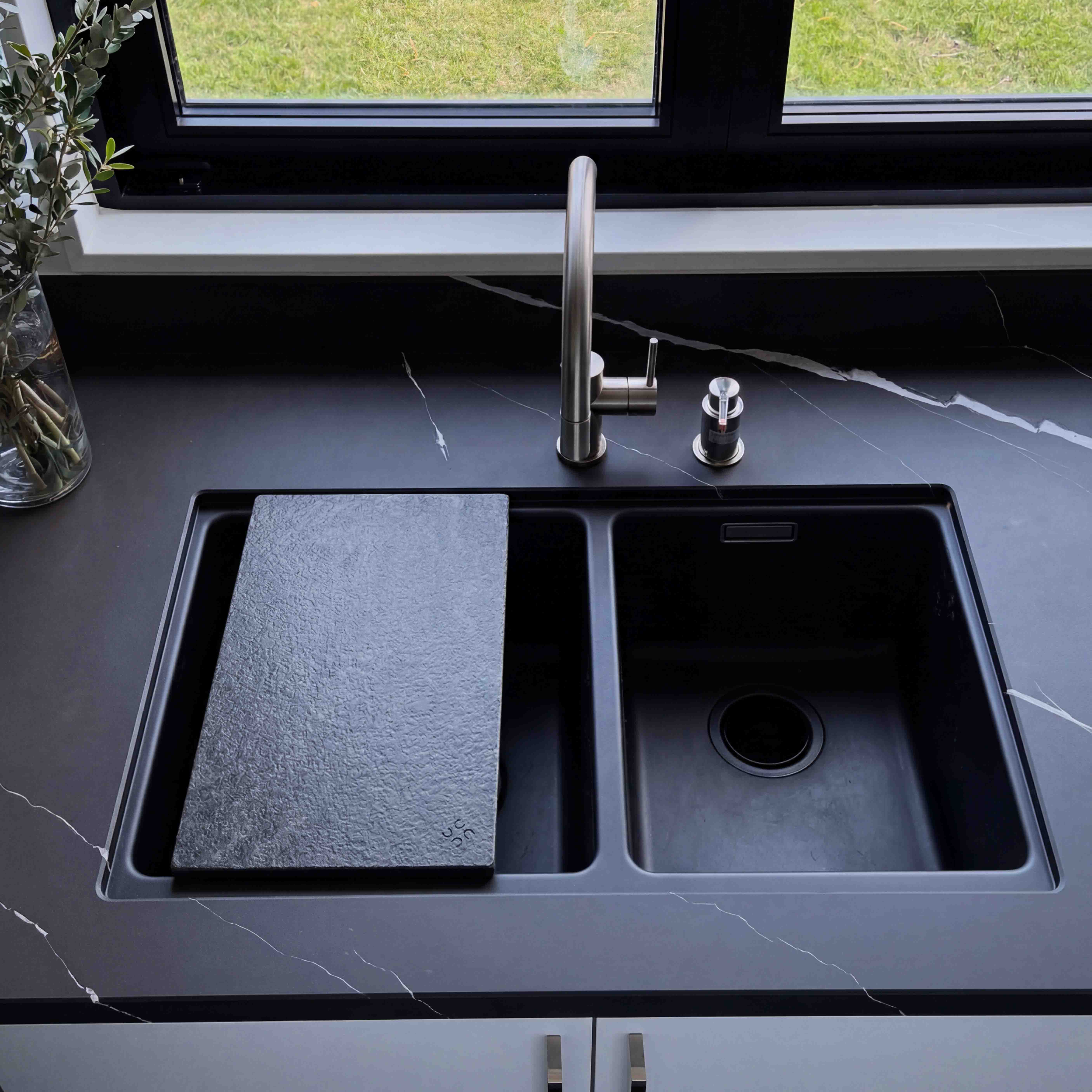 GRANİT KESME TAHTASI 