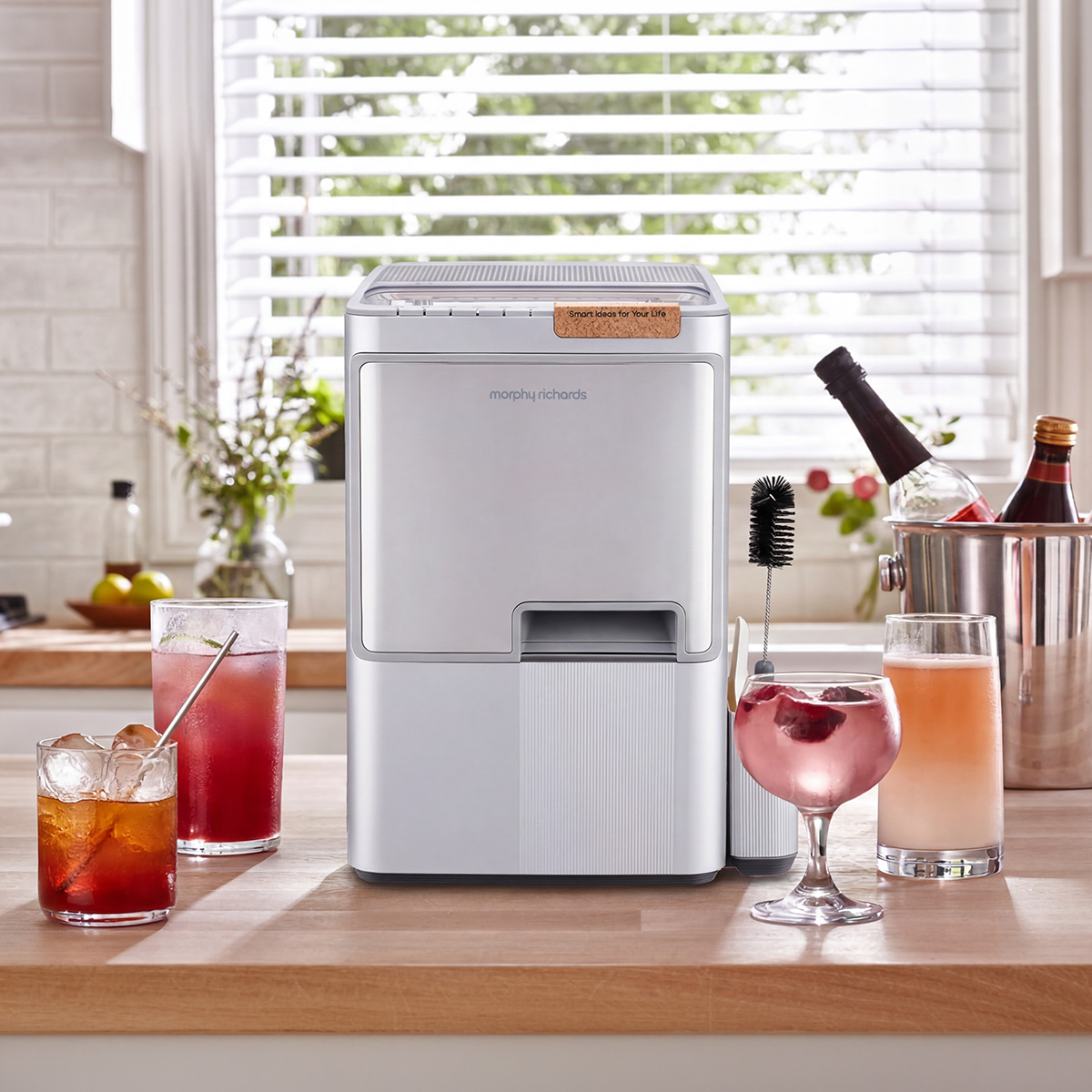 Morphy Richards InfuseChill Kendini Temizleyen Aromalı Buz Yapma Makinesi